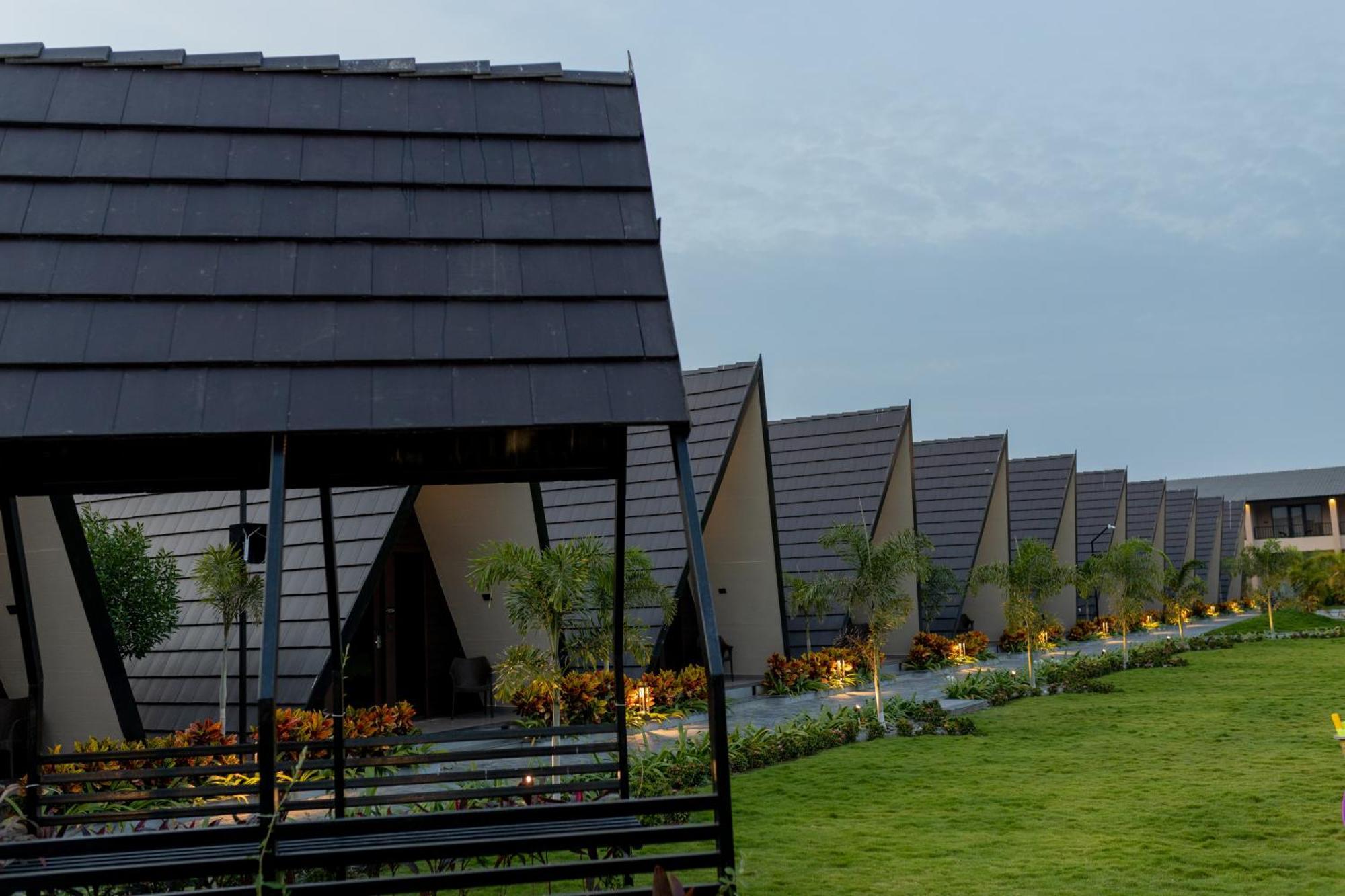 Regenta Resort Vindhyachal, Statue Of Unity Kevadia Exterior photo