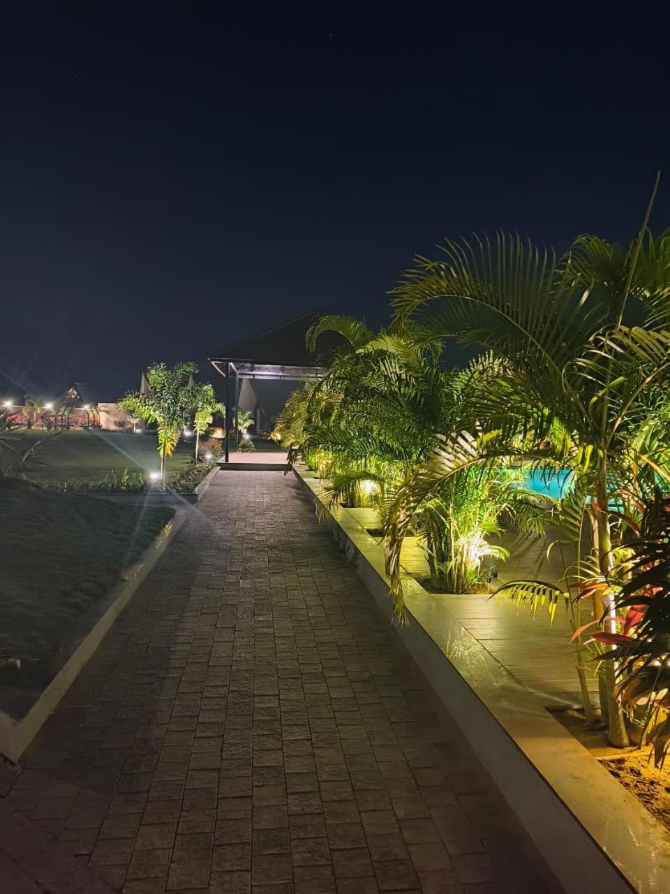 Regenta Resort Vindhyachal, Statue Of Unity Kevadia Exterior photo